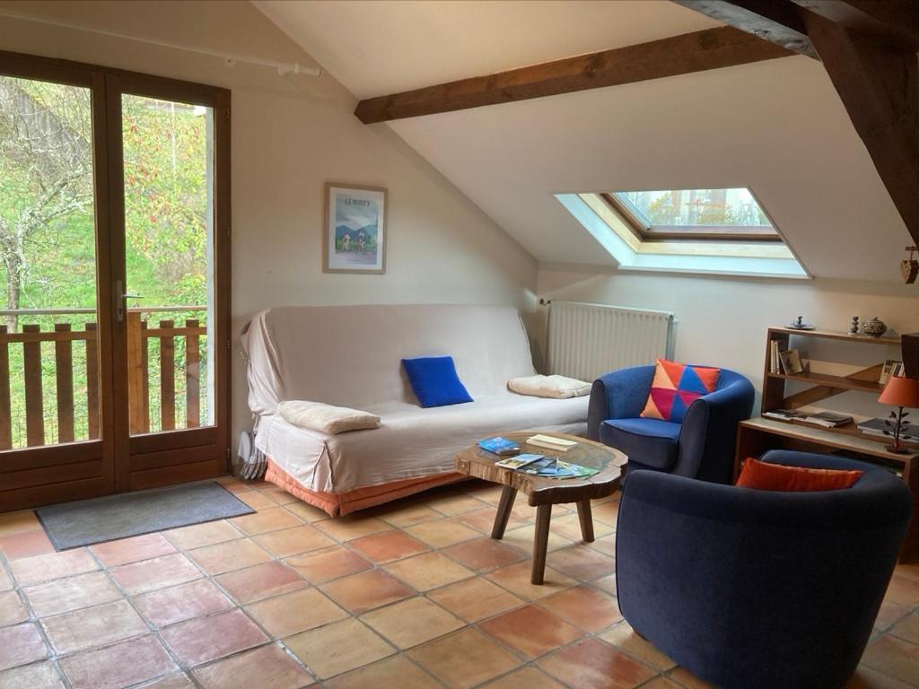 Sous Le Bon Toit Bed & Breakfast Belley Dış mekan fotoğraf